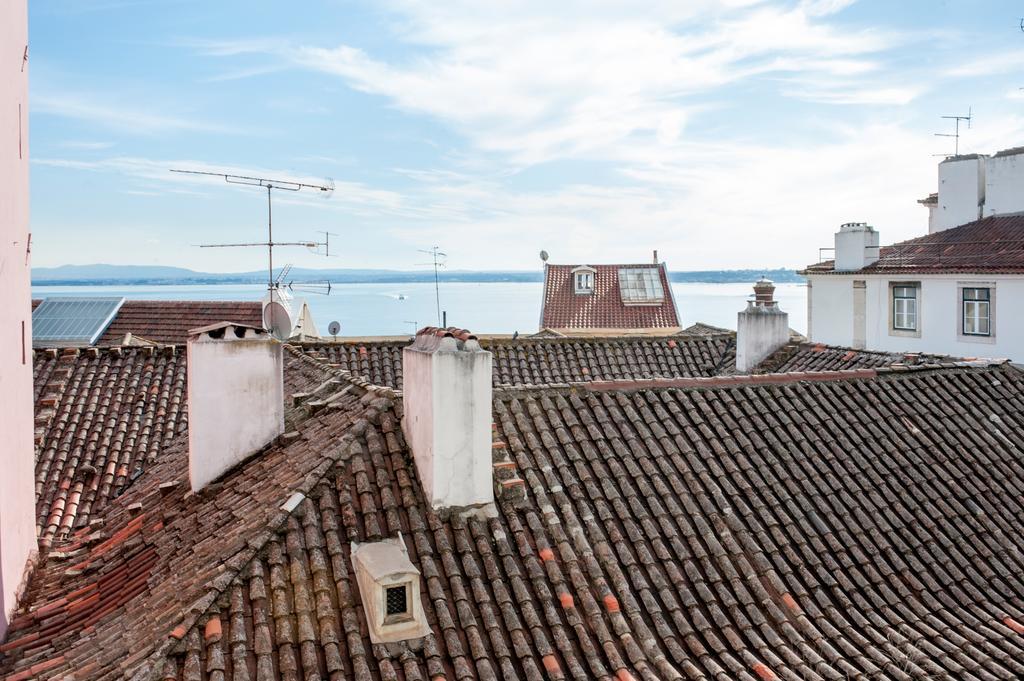 Portas Do Teatro Apartments Lisbon Room photo