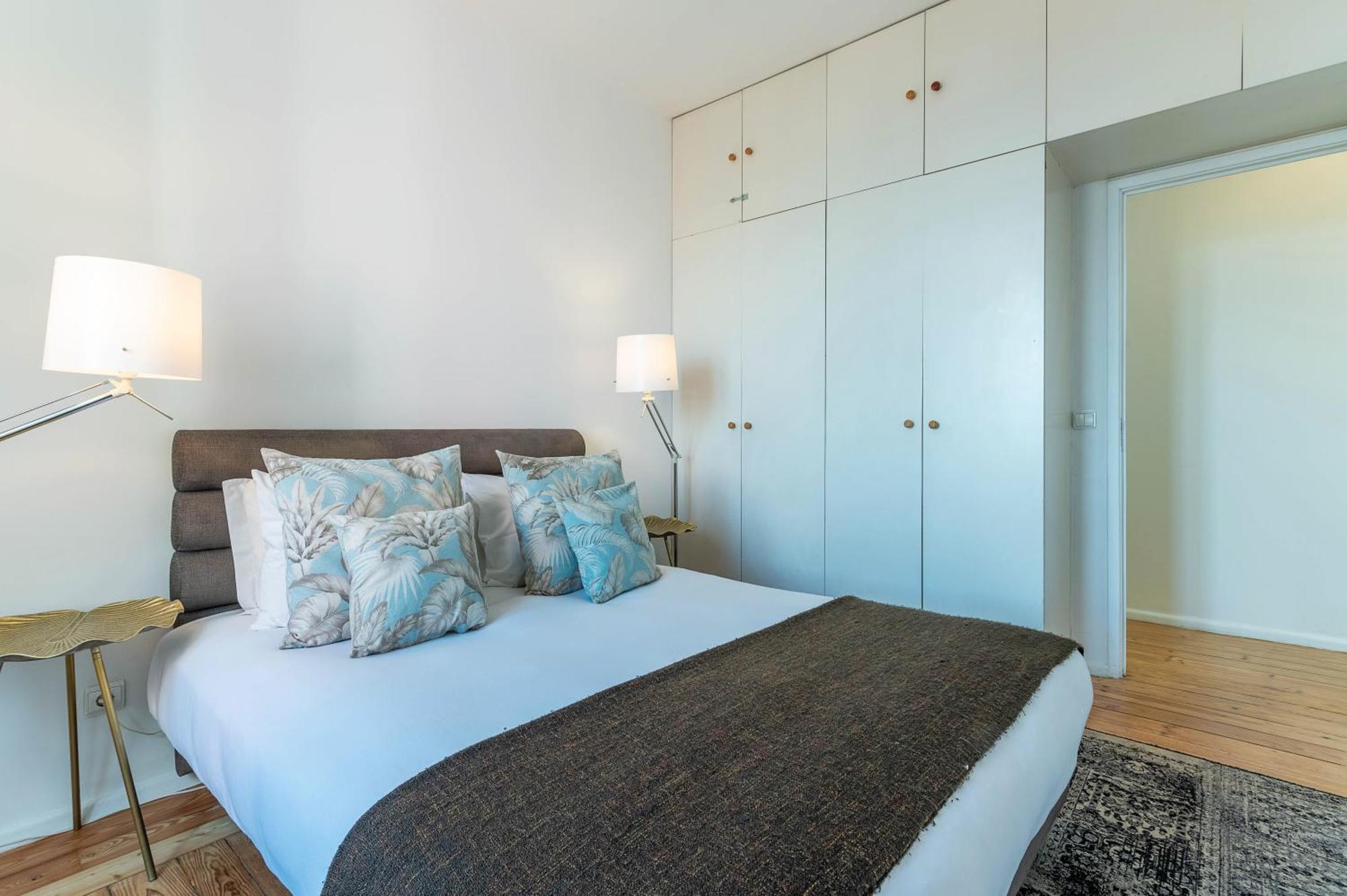 Portas Do Teatro Apartments Lisbon Exterior photo