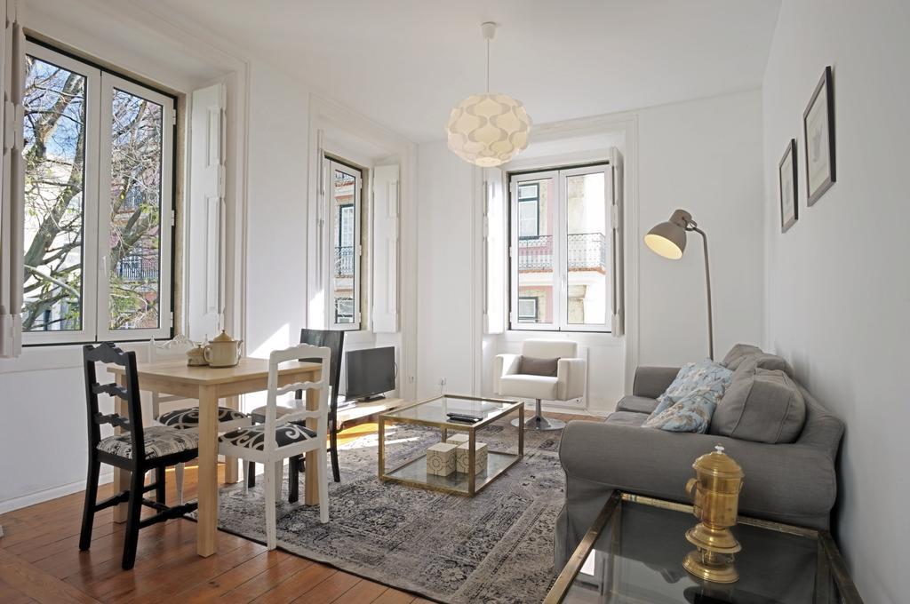 Portas Do Teatro Apartments Lisbon Room photo