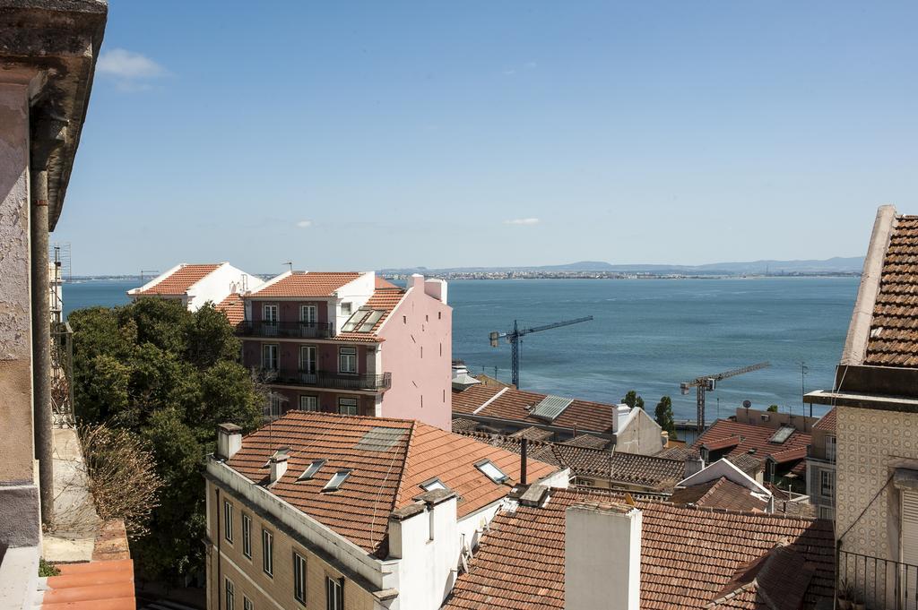 Portas Do Teatro Apartments Lisbon Room photo