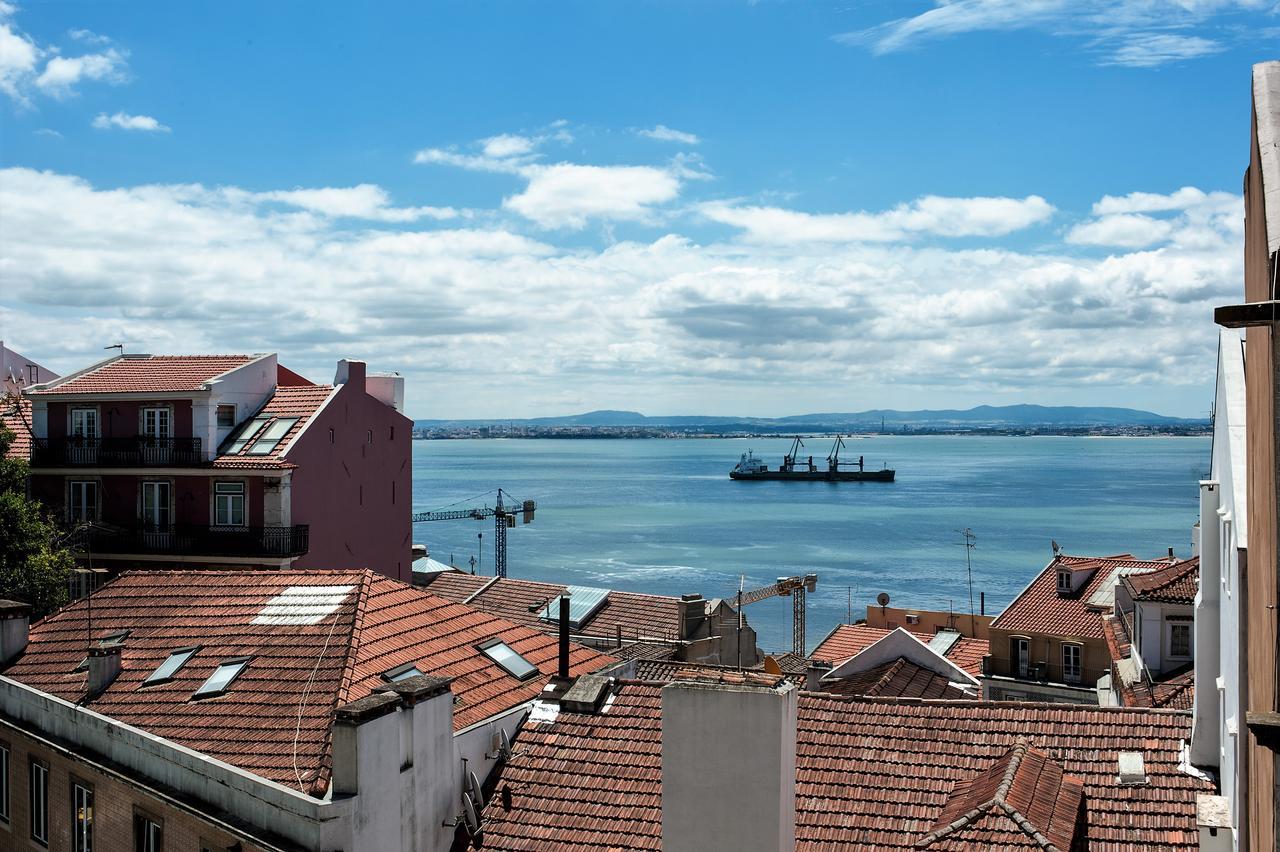Portas Do Teatro Apartments Lisbon Exterior photo